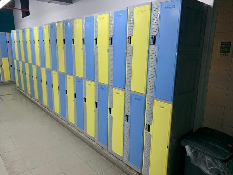 2-Tiers-ABS-Plastic-Lockers-XL-Size-Riverview-Hotel-Yellow-and-Sky-Blue